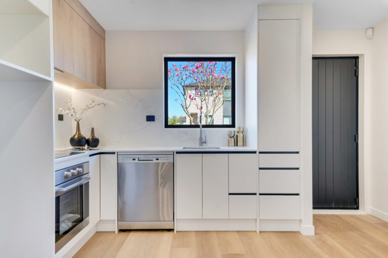 Wilmshurst Terraces 12 DSC02293 DSC02297